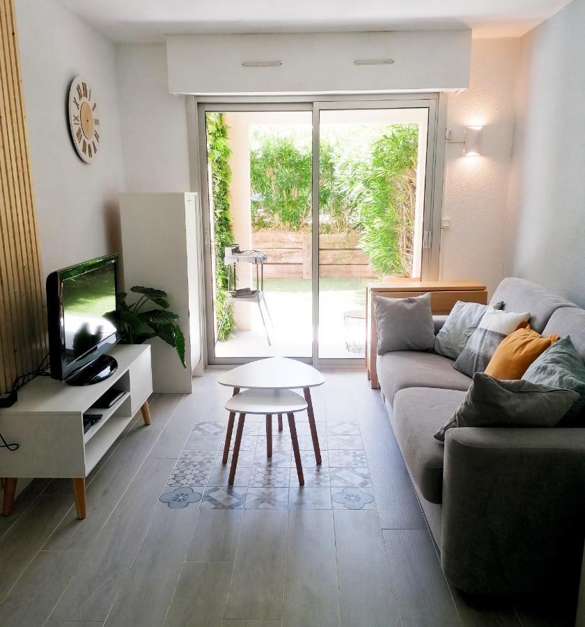 Appartement Frejus Avec Jardin, Piscine, Plage, Tennis Ngoại thất bức ảnh